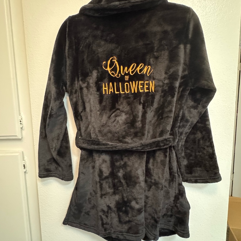 Queen of Halloween Black Robe | Spooky Night